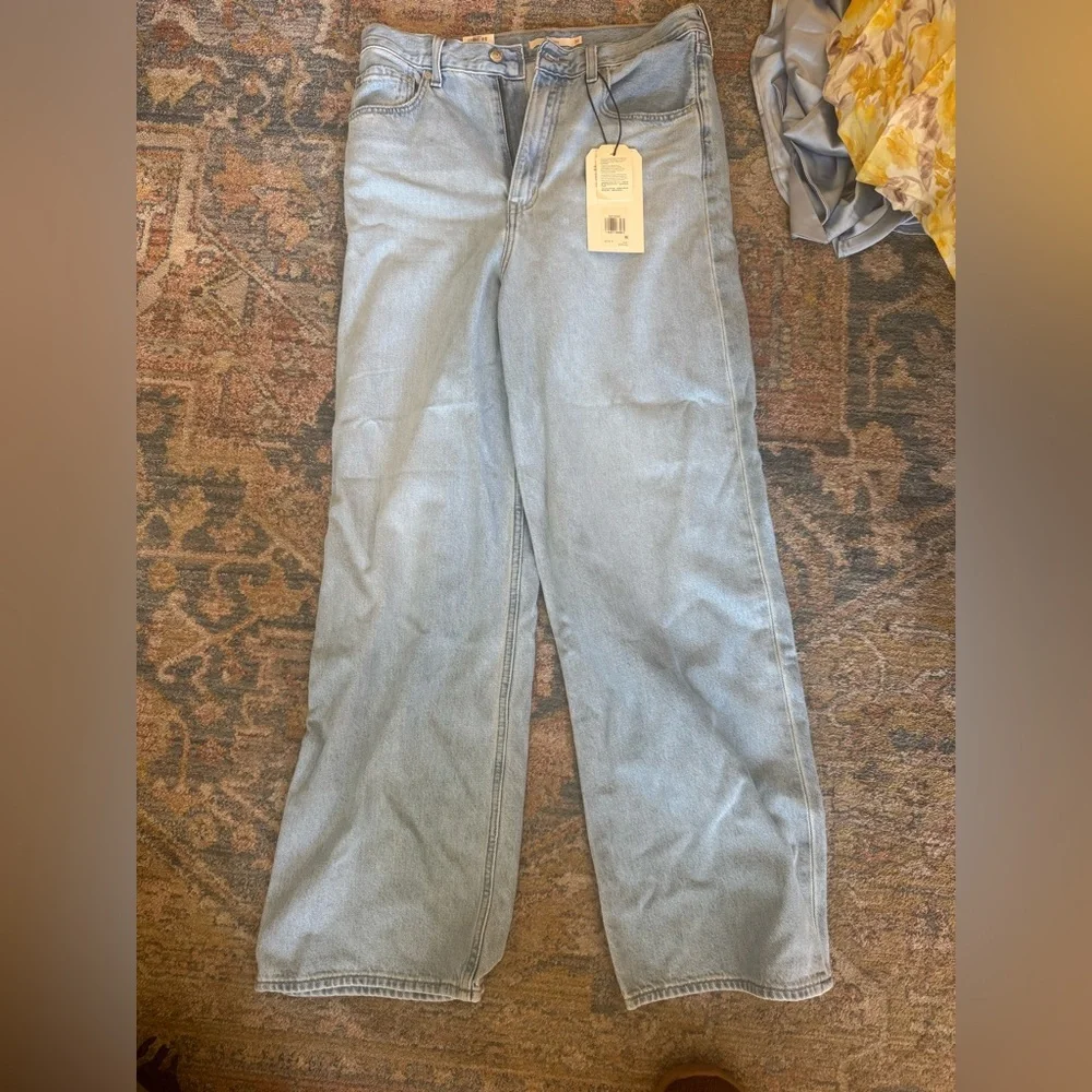 Levi’s High Loose - Picture 2 of 6